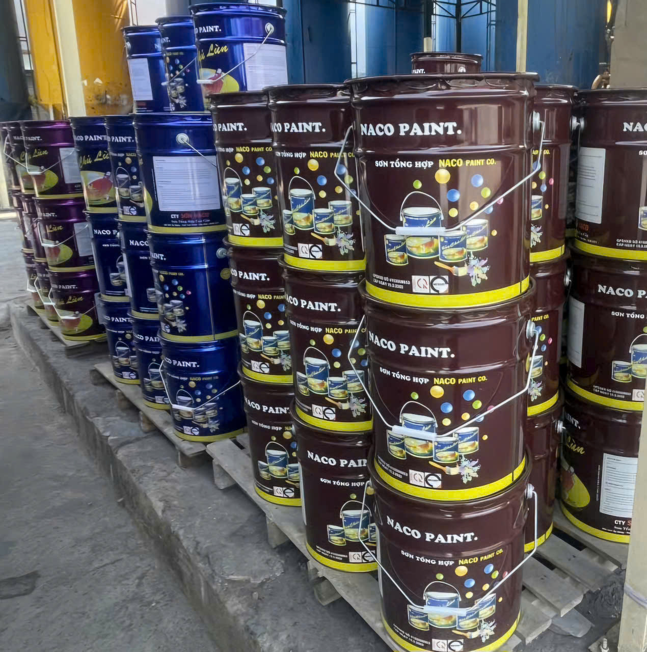 Cần tìm mua sơn sắt giá rẻ tại HCM, sơn sắt Naco giá rẻ Cần tìm mua sơn sắt giá rẻ tại HCM, sơn sắt Naco giá rẻ