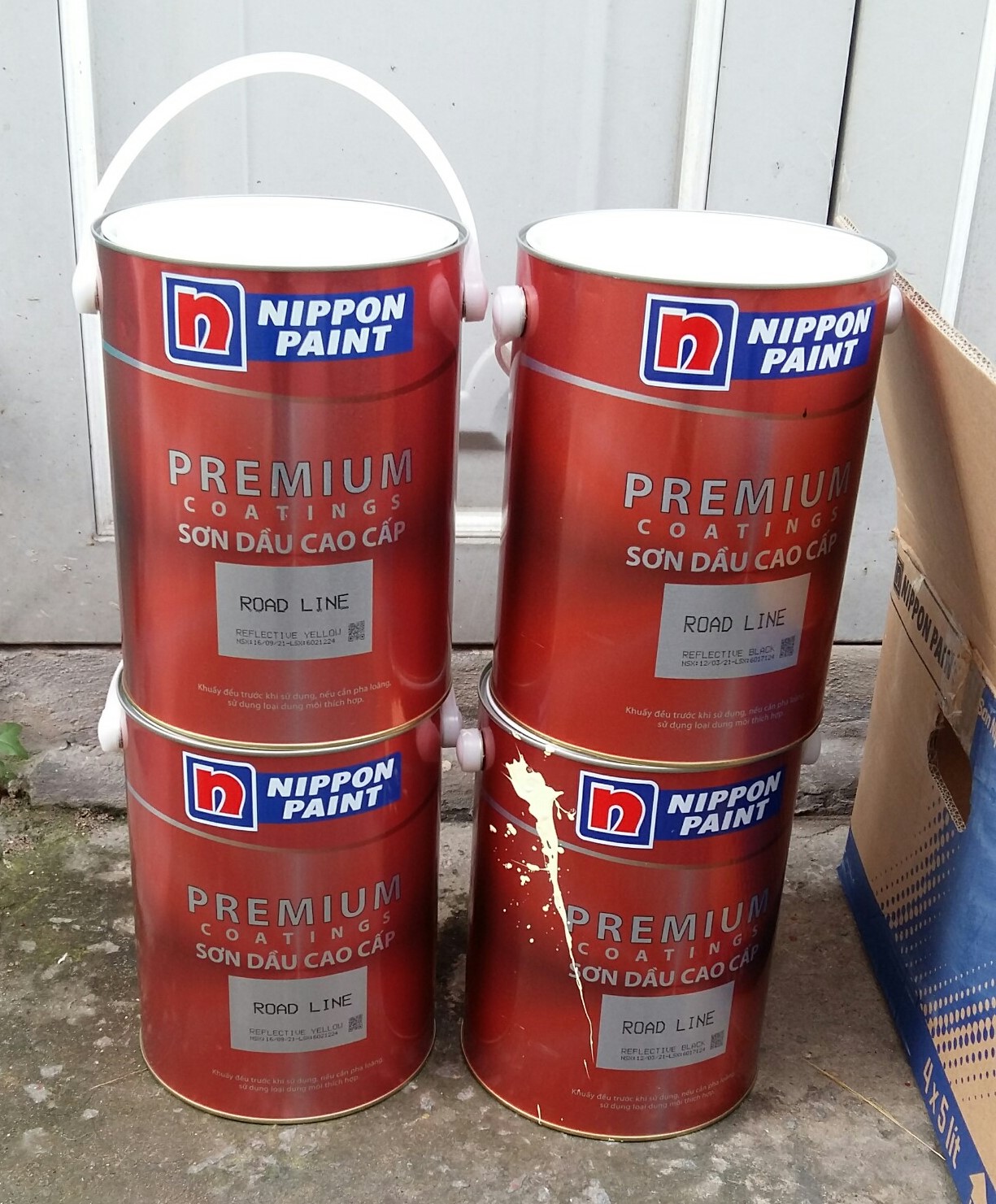 Công Ty Cung Cấp Sơn Phản Quang Nippon Chính Hãng Đủ Màu: Trắng, Đỏ, Vàng, Đen Công Ty Cung Cấp Sơn Phản Quang Nippon Chính Hãng Đủ Màu: Trắng, Đỏ, Vàng, Đen