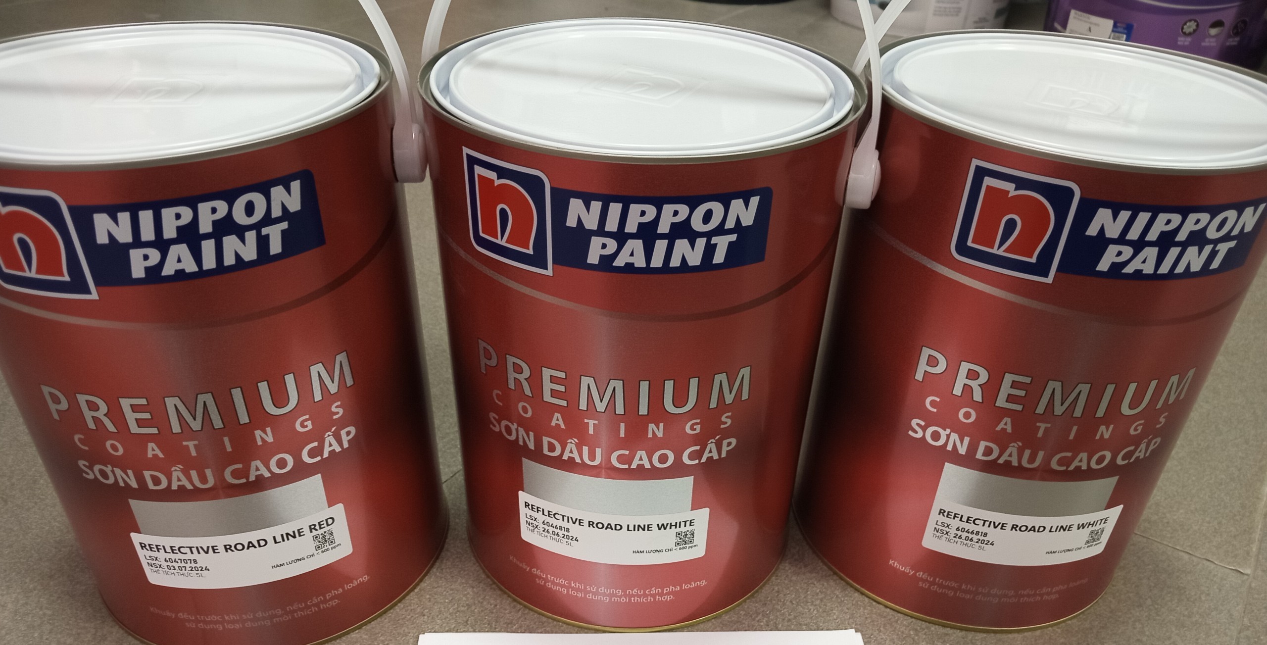 Công Ty Cung Cấp Sơn Phản Quang Nippon Trắng, Đỏ, Vàng, Đen Với Giá Tốt Nhất Công Ty Cung Cấp Sơn Phản Quang Nippon Trắng, Đỏ, Vàng, Đen Với Giá Tốt Nhất