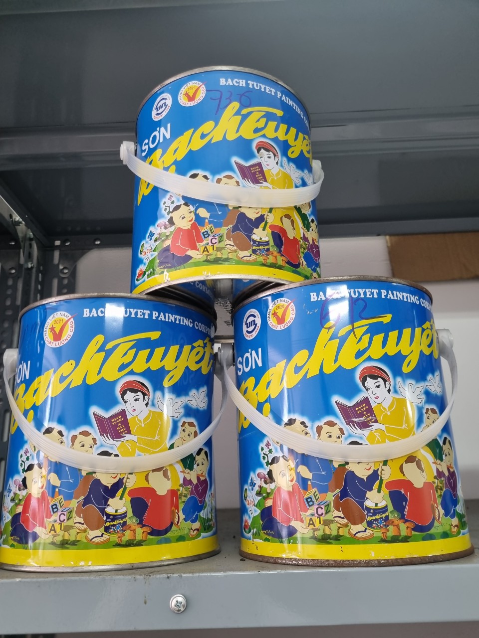 Đại lý bán sơn bạch Tuyết lon 3kg Đại lý bán sơn bạch Tuyết lon 3kg