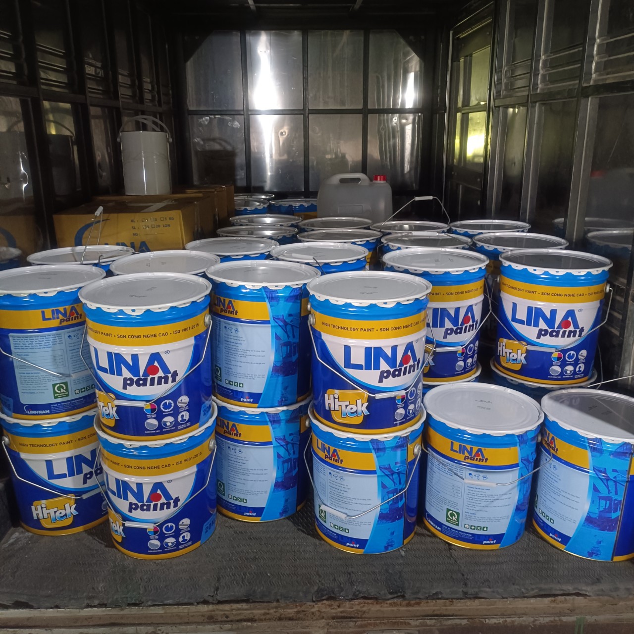 Đại lý bán sơn lót chống rỉ cho sắt màu đen hãng sơn Lina Đại lý bán sơn lót chống rỉ cho sắt màu đen hãng sơn Lina