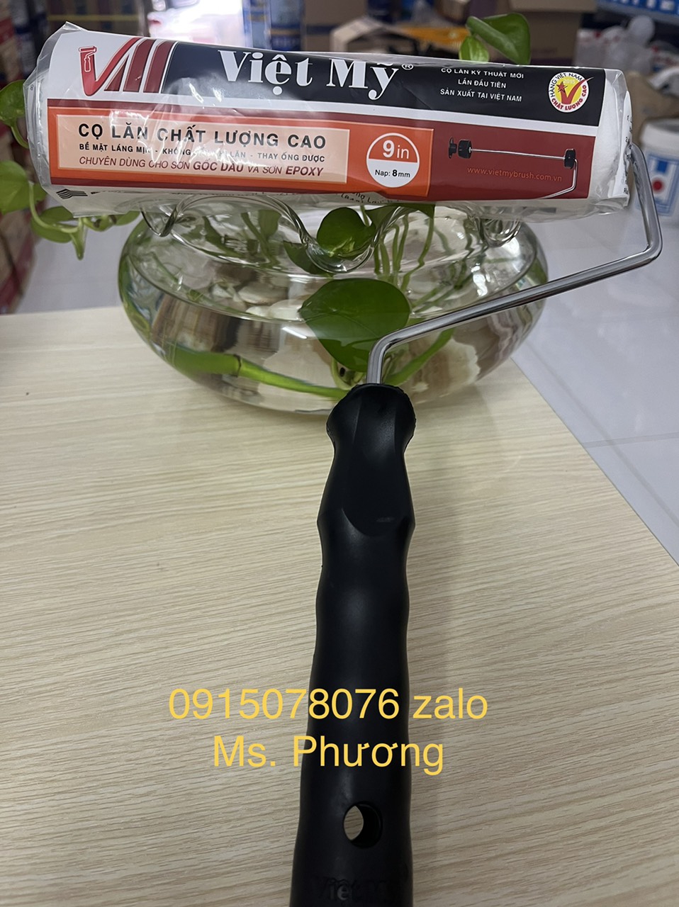 Ru lô lăn sơn dầu Việt Mỹ 23 cm