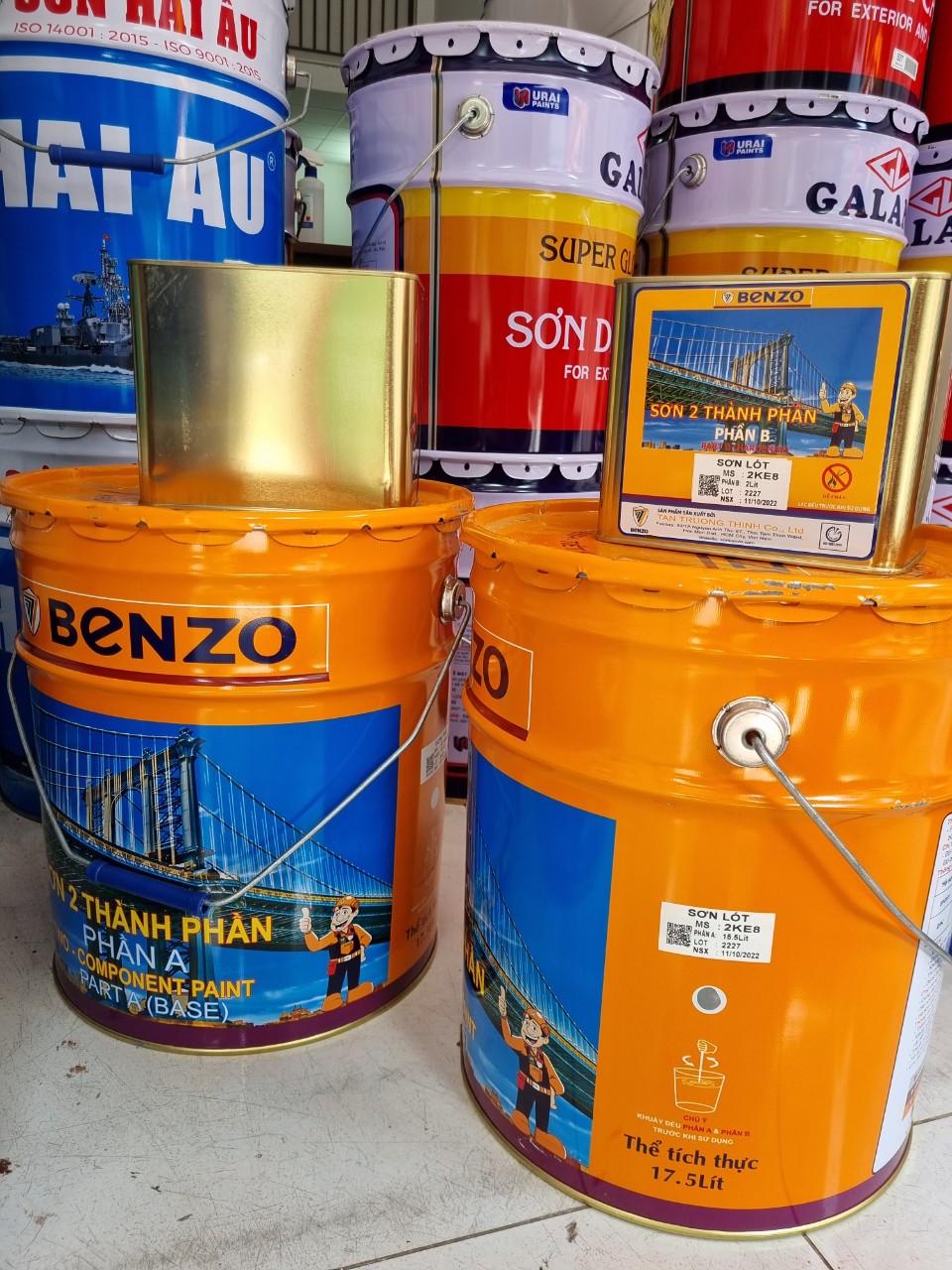 Sơn phủ Epoxy hai thành phần Benzo cho sắt thép
