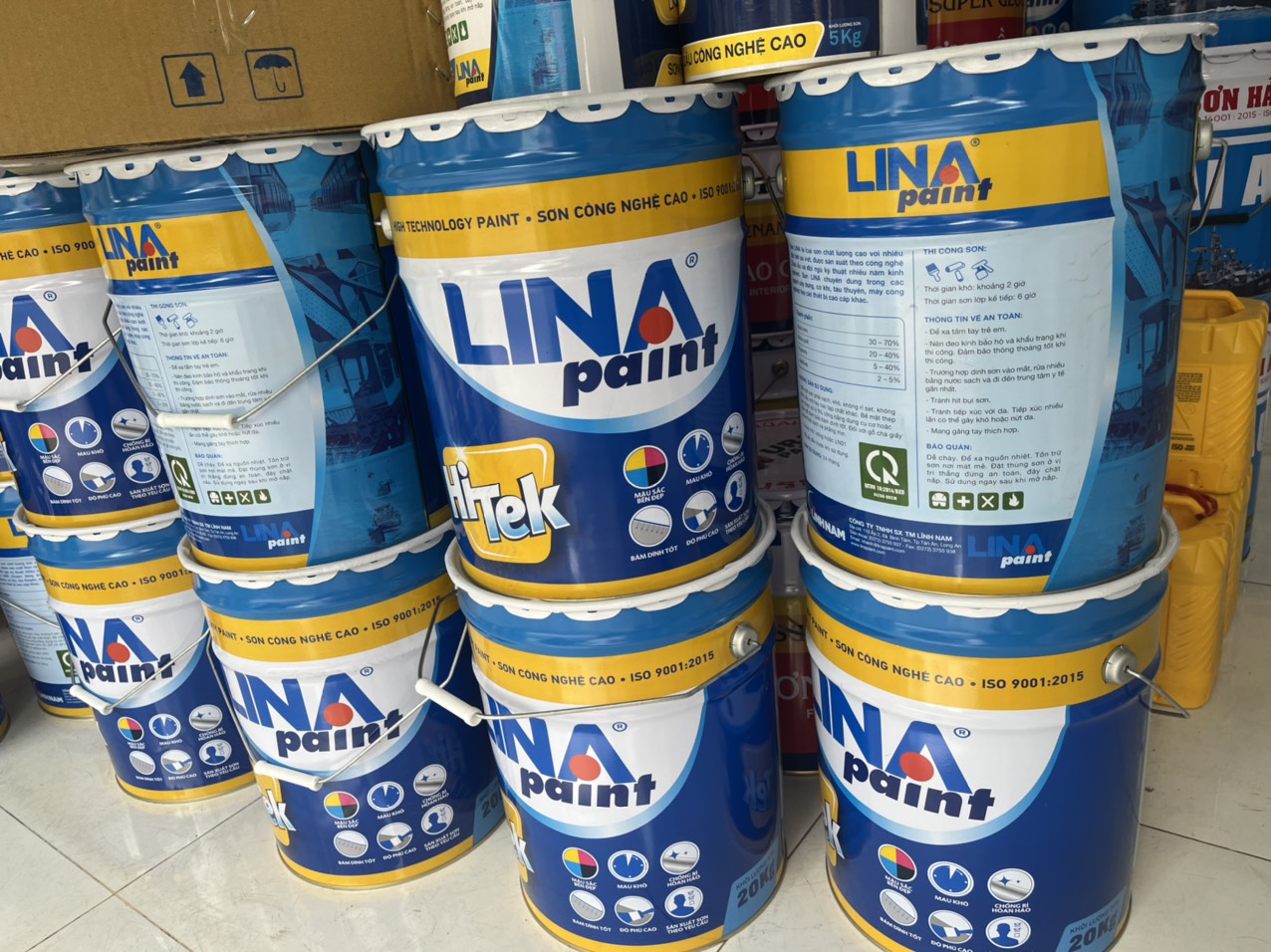 Cửa hàng bán sơn nhũ bạc Lina giá rẻ tại quận Tân Phú. Cửa hàng bán sơn nhũ bạc Lina giá rẻ tại quận Tân Phú.