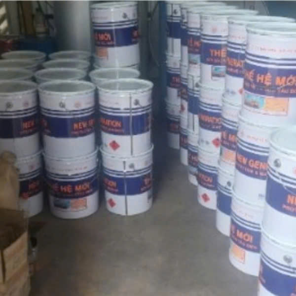Hình ảnh Sơn Epoxy Thế Hệ Mới - Bảo Vệ Sàn Bê Tông HCM Tối Ưu