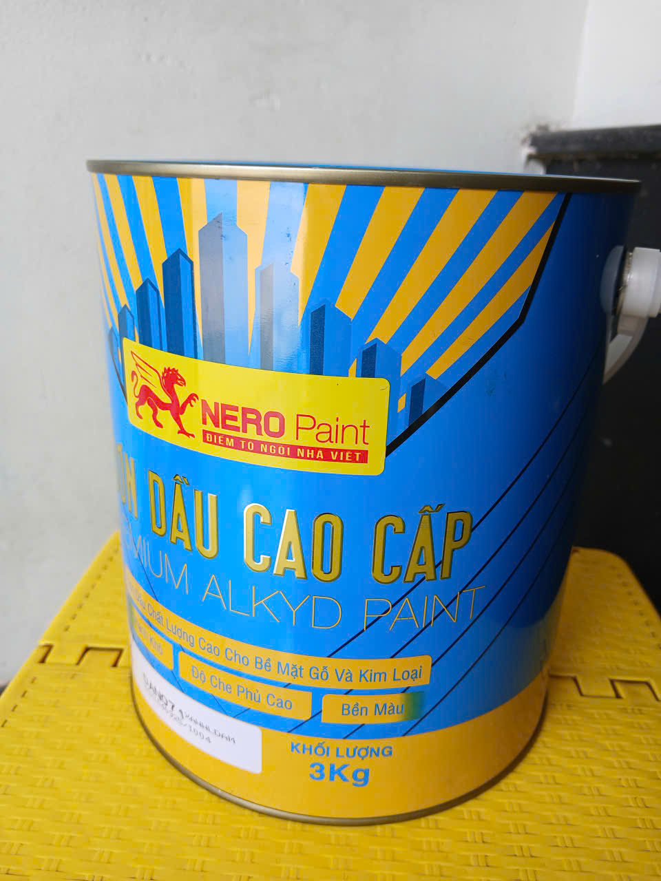 Sơn Dầu Nero Giá Bao Nhiêu? Cập Nhật Mới